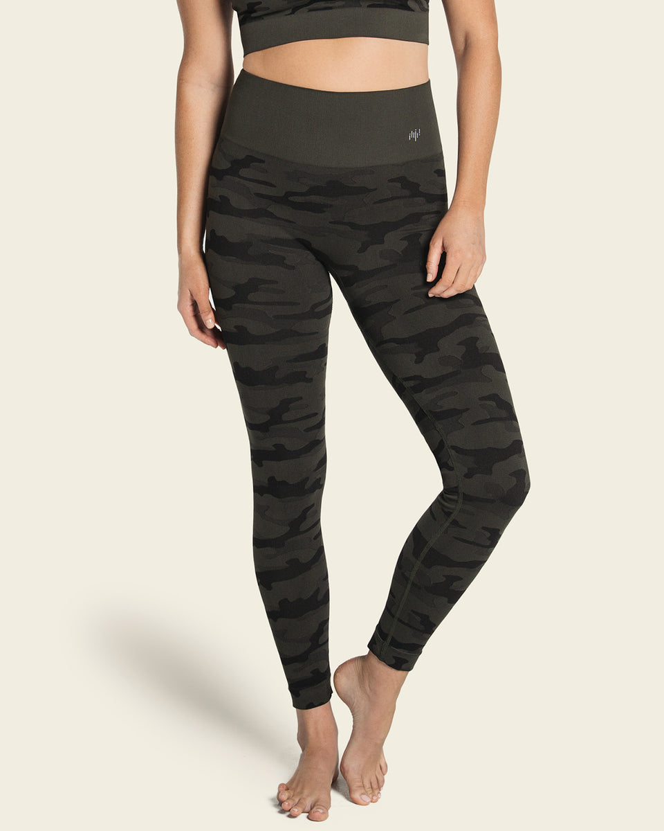 Legging deportivo de control y tiro alto en tecnología seamless sin costuras
